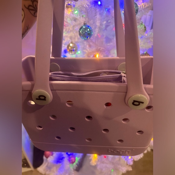 Lilac bitty Bogg bag, used once, like brand new with small insert - Picture 2 of 3